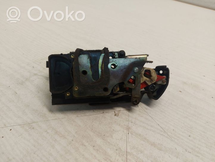 Opel Frontera B Front door lock 16634325