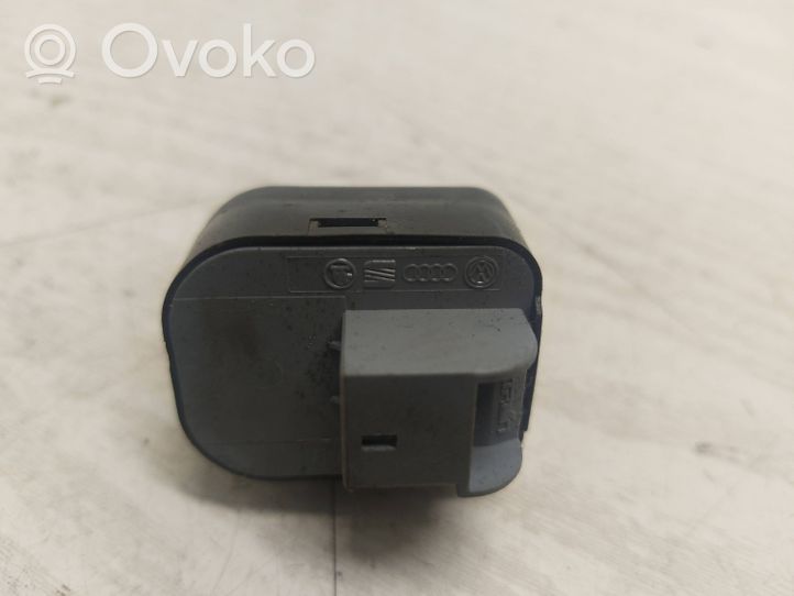 Audi Q7 4L Wing mirror switch 8E0959565