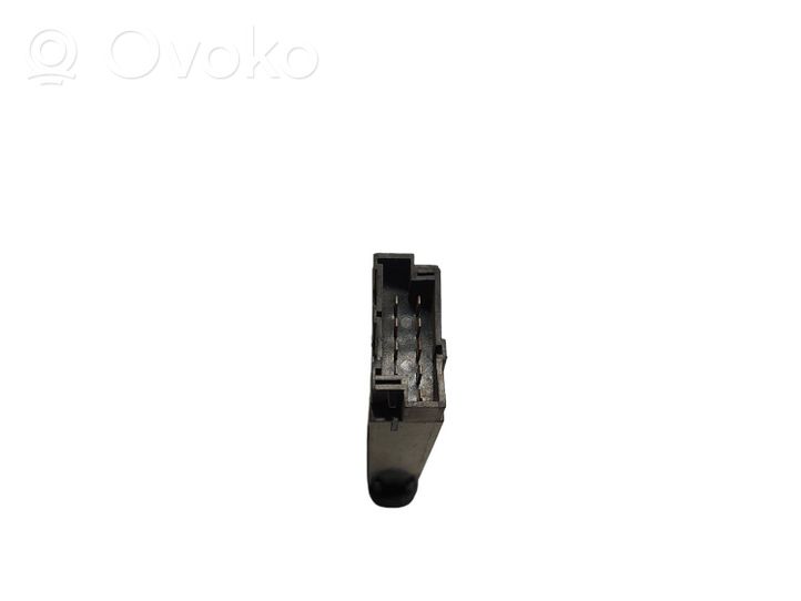 Volvo S70  V70  V70 XC Interruttore luci di emergenza 9459071