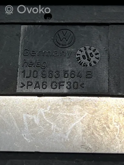 Volkswagen Bora Interruttore riscaldamento sedile 1J0963564B