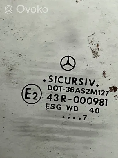 Mercedes-Benz Vito Viano W638 priekšējo durvju stikls (četrdurvju mašīnai) 43R000981