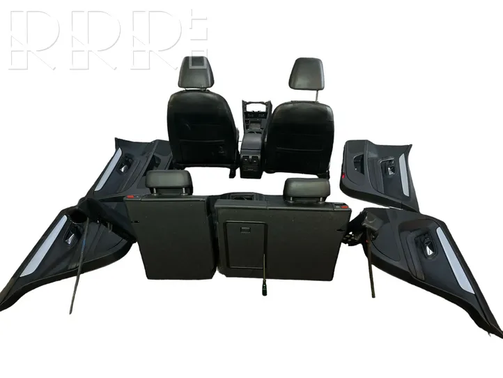 Volkswagen PASSAT CC Seat set 