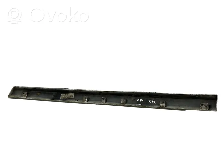 Volvo V70 Front sill trim cover 39885588