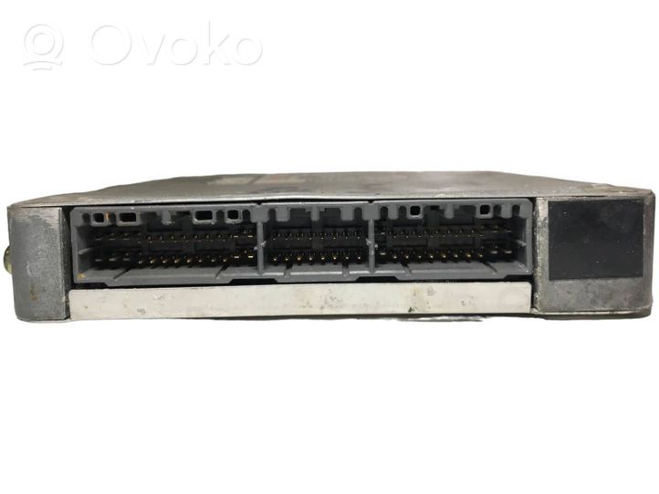 Toyota Camry Sterownik / Moduł ECU 8966135750