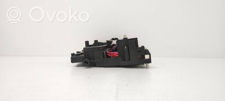 BMW X3 E83 Sulakemoduuli 8364540