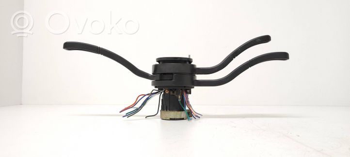 Fiat Ducato Interruptor/palanca de limpiador de luz de giro B826