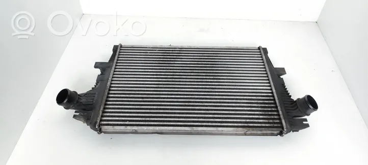 Alfa Romeo 159 Starpdzesētāja radiators 60692222