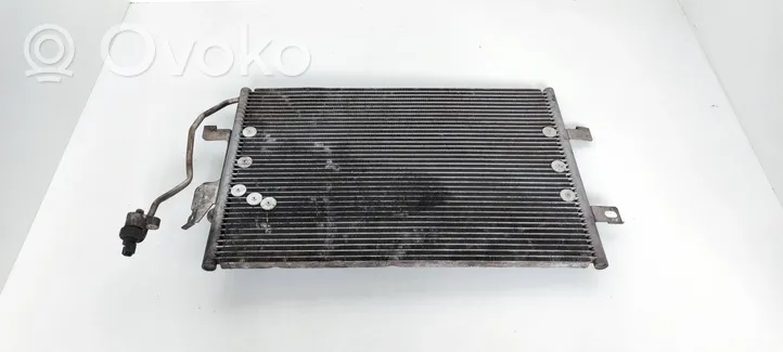 Mercedes-Benz Vaneo W414 Radiateur condenseur de climatisation 