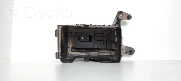 Audi A3 S3 8P Support boîte de batterie 1K0915333C