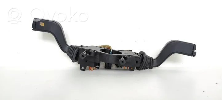 Opel Vectra B Leva/interruttore dell’indicatore di direzione e tergicristallo 26051171