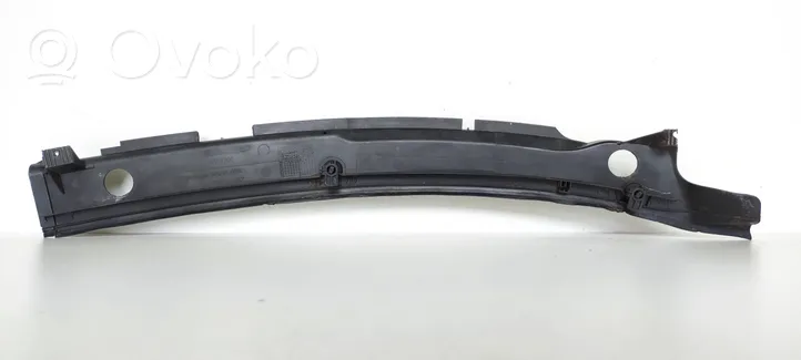 Audi A4 S4 B5 8D Rivestimento del tergicristallo 228621