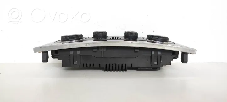 Mercedes-Benz C W203 Centralina del climatizzatore A2038304085