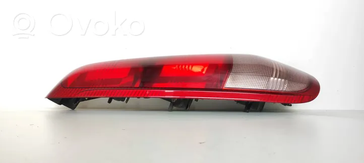 Nissan X-Trail T30 Lampa tylna 