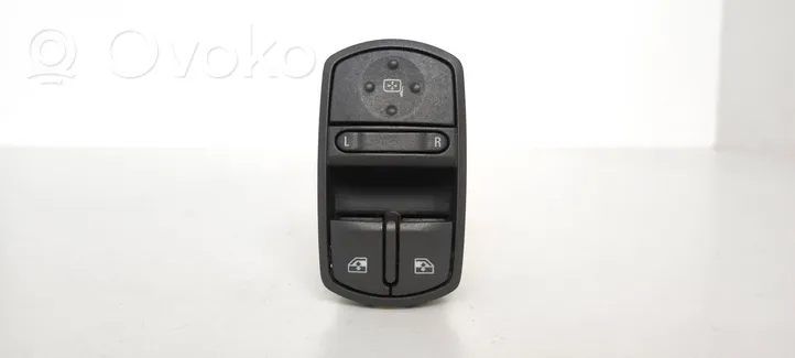 Opel Corsa D Electric window control switch 13258521AA