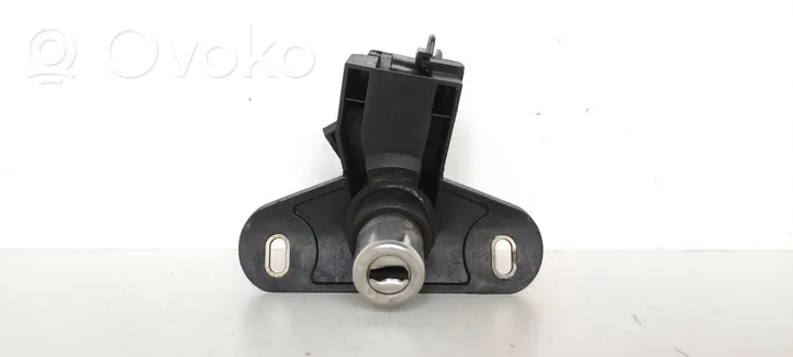 Opel Astra G Tailgate exterior lock 