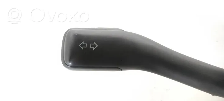 Audi A6 S6 C5 4B Interruptor/palanca de limpiador de luz de giro 8L0953513G