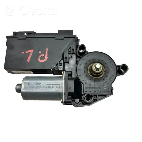 Volkswagen Touareg I Front door window regulator motor 3D1959792A