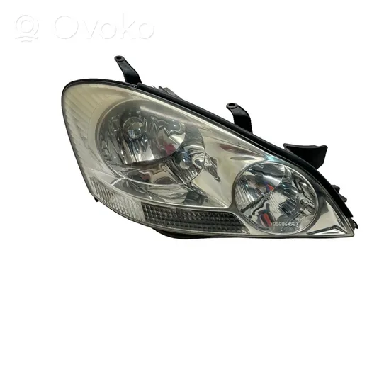 Toyota Avensis Verso Lampa przednia 