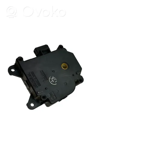 Toyota Avensis Verso Moteur / actionneur de volet de climatisation 0637008600