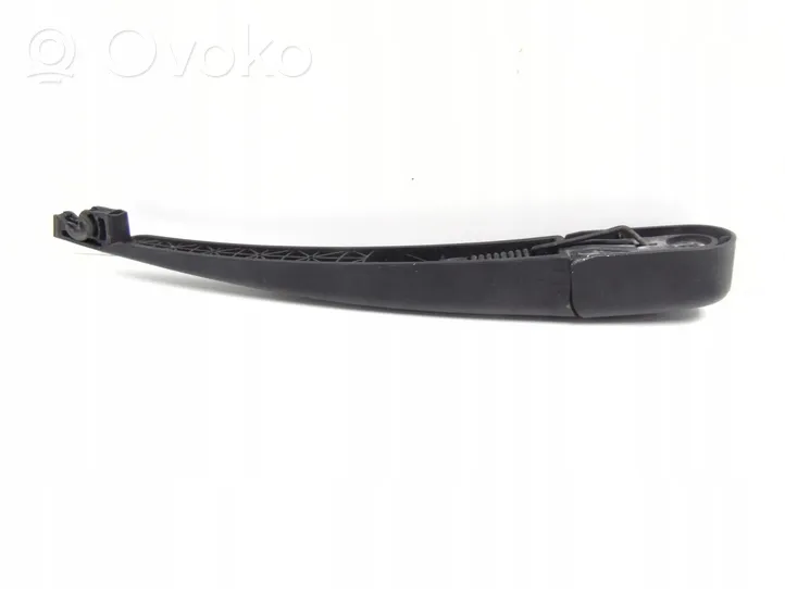 Hyundai i30 Braccio della spazzola tergicristallo posteriore 13628575479