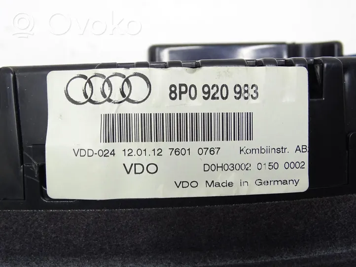 Audi A3 S3 8P Speedometer (instrument cluster) 8P0920983