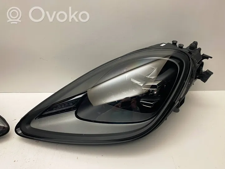 Porsche Cayenne (9Y0 9Y3) Lampa przednia 9Y0941033AK