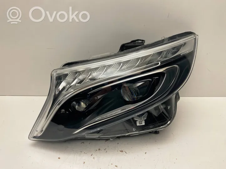 Mercedes-Benz V Class W447 Lampa przednia A4479061401