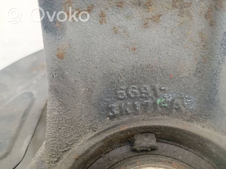 Volvo S60 Fusée d'essieu de moyeu de la roue avant 6G91-3K171A
