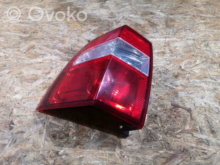 Ford Expedition Lampa przednia 