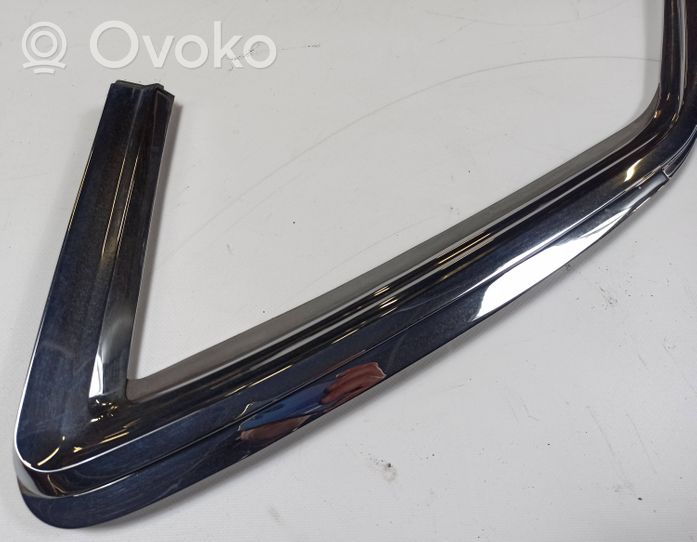 Mercedes-Benz SL R107 Glasverkleidung hinten 1076980189