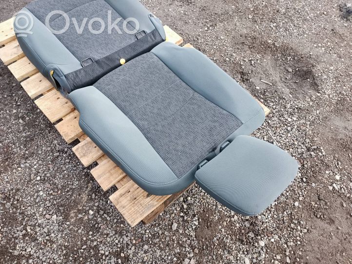 Dodge RAM Rear seat 