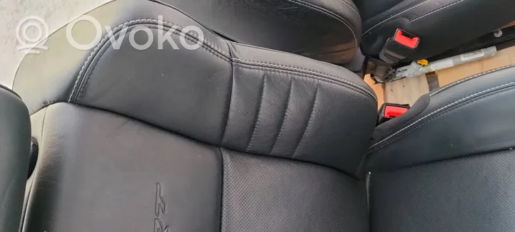 Dodge Challenger Seat set 