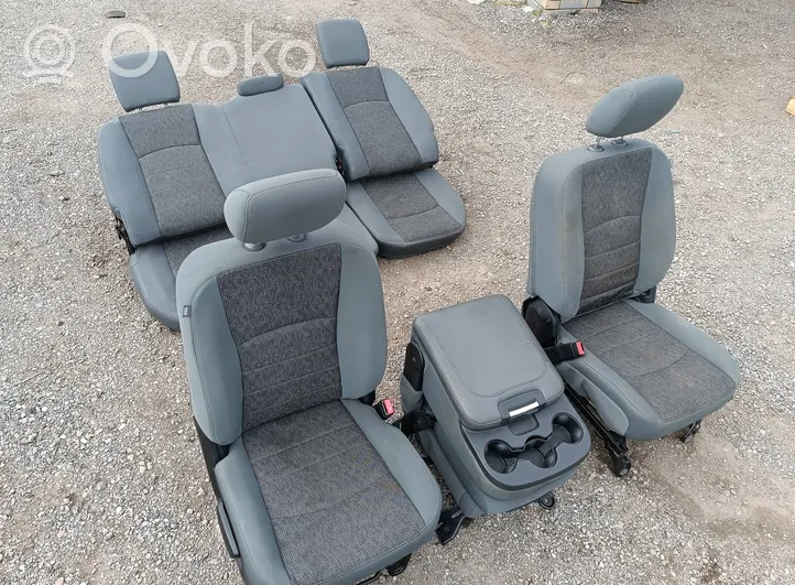 Dodge RAM Seat set 