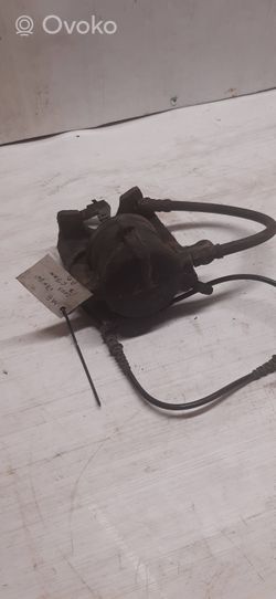 Mercedes-Benz Vaneo W414 Caliper de freno delantero 