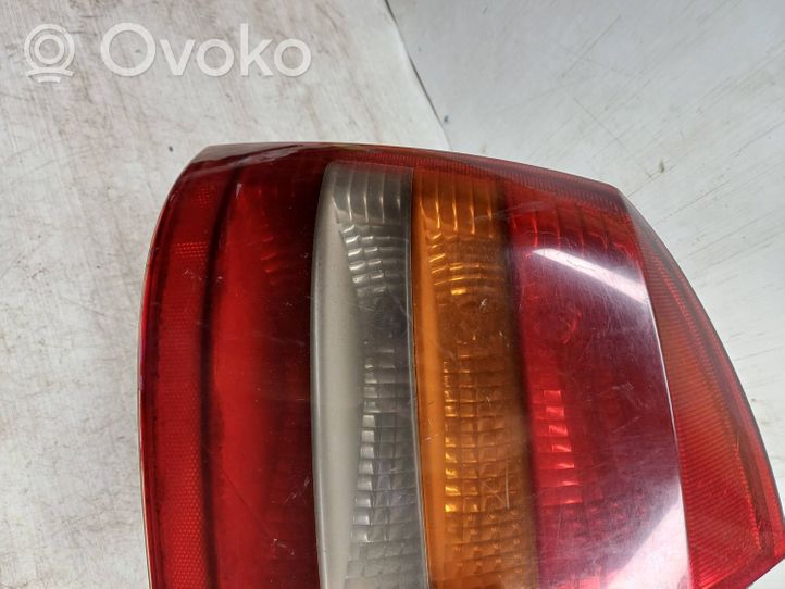 Opel Astra G Lampa tylna 90521542