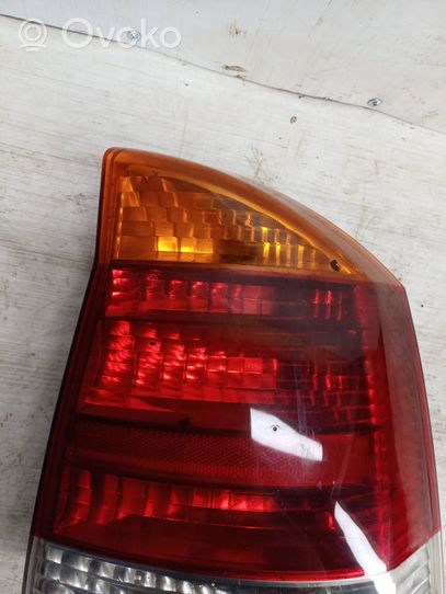 Opel Vectra C Lampa tylna 