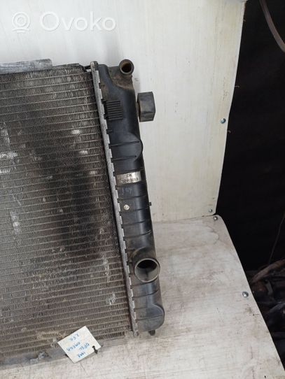 Opel Omega B1 Radiateur de refroidissement 52463053