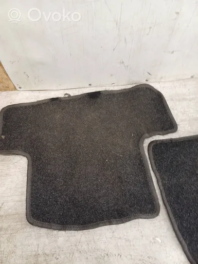 Toyota Corolla Verso E121 Second row seat mat 