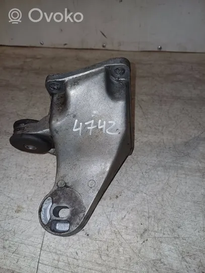 Audi 80 90 S2 B4 Supporto di montaggio scatola del cambio 853399114