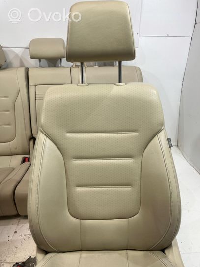 Volkswagen Touareg II Set sedili 7P6 7P0 |0000000000000675