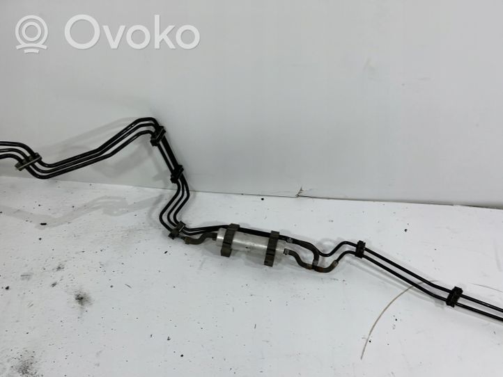 Audi A8 S8 D2 4D Tuyau d'alimentation conduite de carburant 4H0 | 68475634065315,317