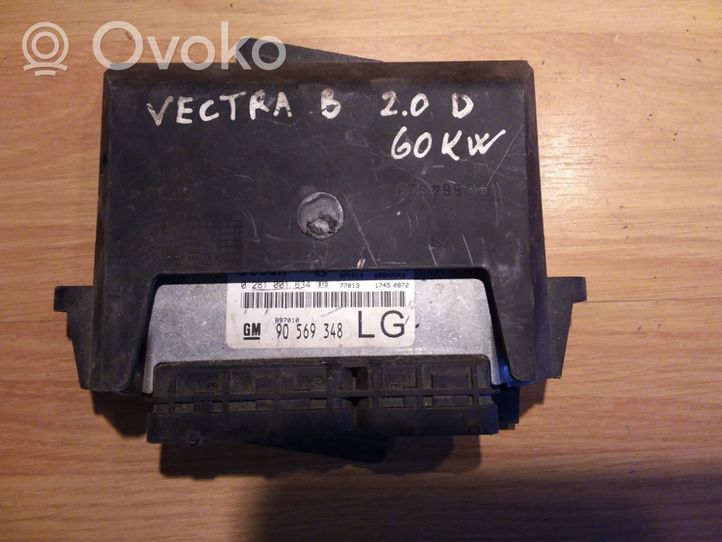 Opel Vectra B Moottorin ohjainlaite/moduuli 0281001634