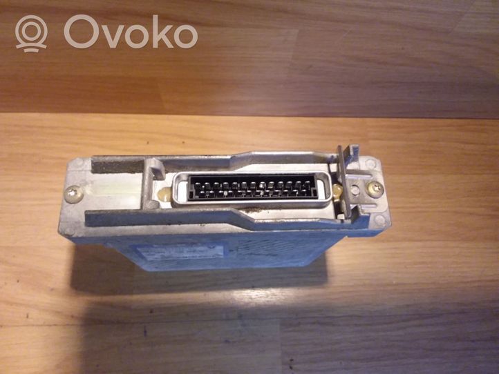 Volvo S40, V40 Calculateur moteur ECU HOM7700868321