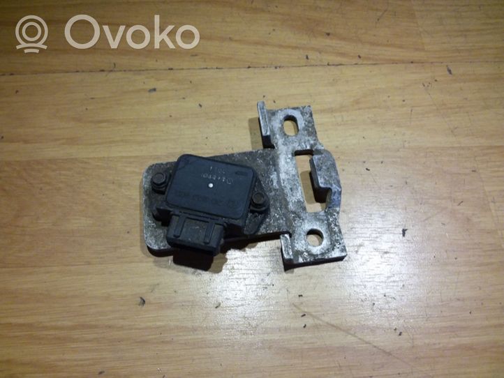 Opel Vectra B Ignition amplifier control unit 90243618