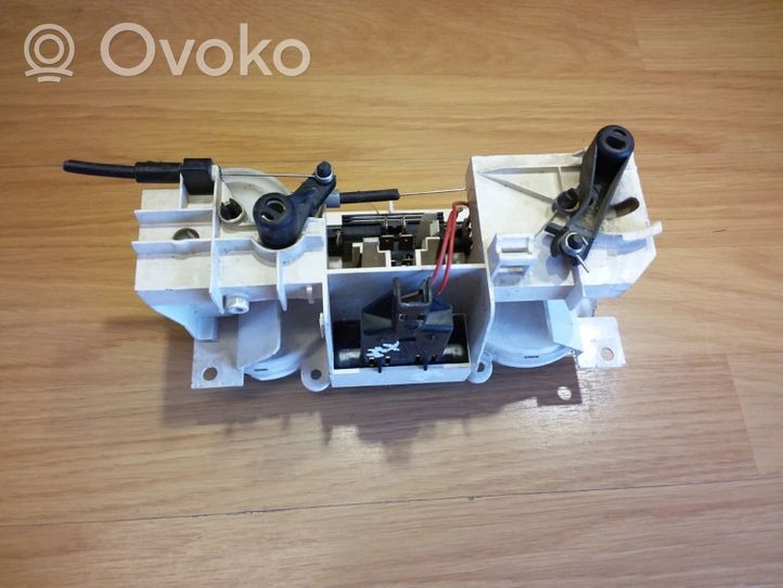 Opel Astra F Climate control unit 90360130