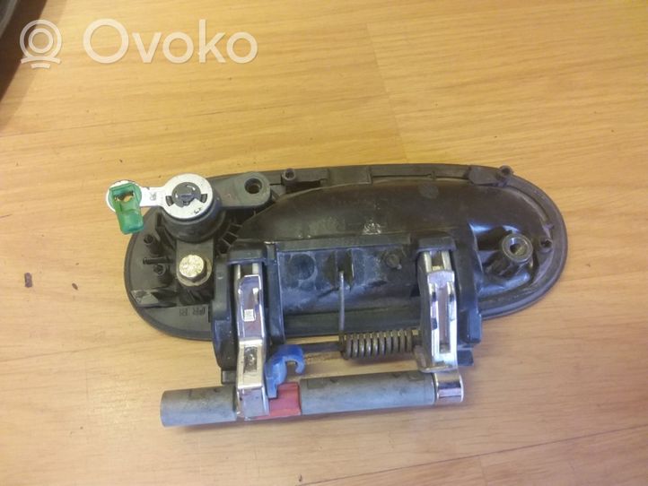 Nissan Almera N16 Etuoven ulkokahva SA830613