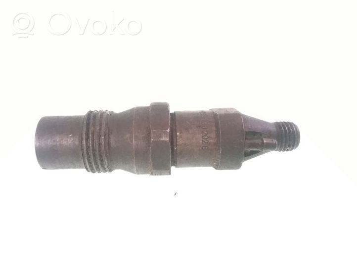 Volkswagen PASSAT B3 Injecteur de carburant 068130202E