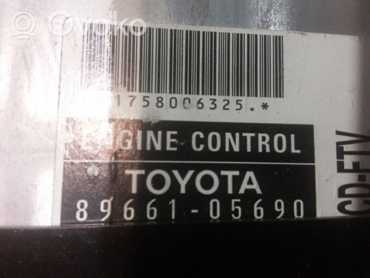 Toyota Avensis T250 Centralina/modulo del motore 8966105690