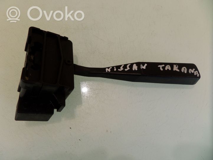 Nissan Terrano Muut kytkimet/nupit/vaihtimet 