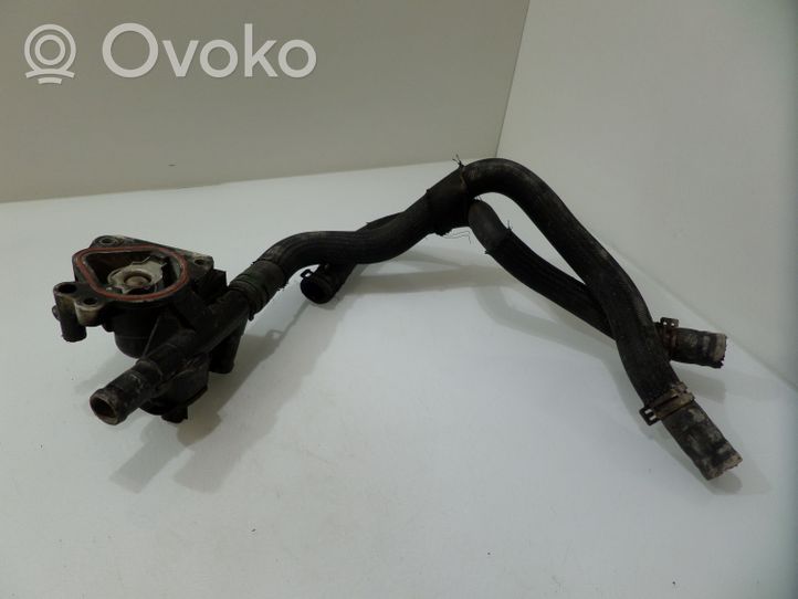 Renault Trafic I Boîtier de thermostat / thermostat 8200781512